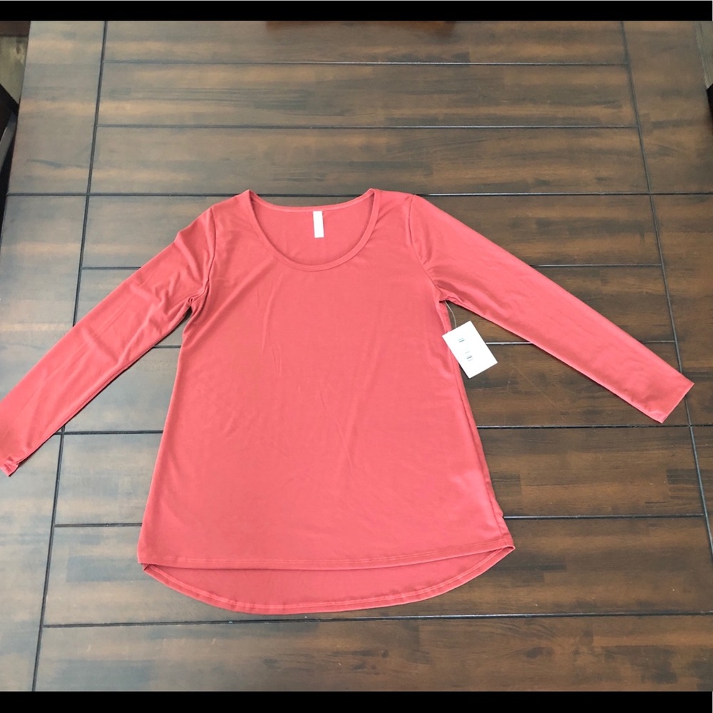 Lularoe Lynnae Long Sleeve Top